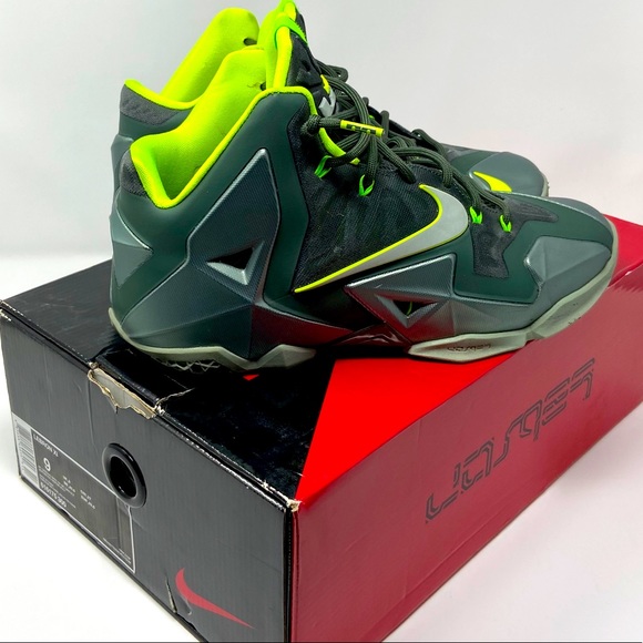 Nike Other - LEBRON XI